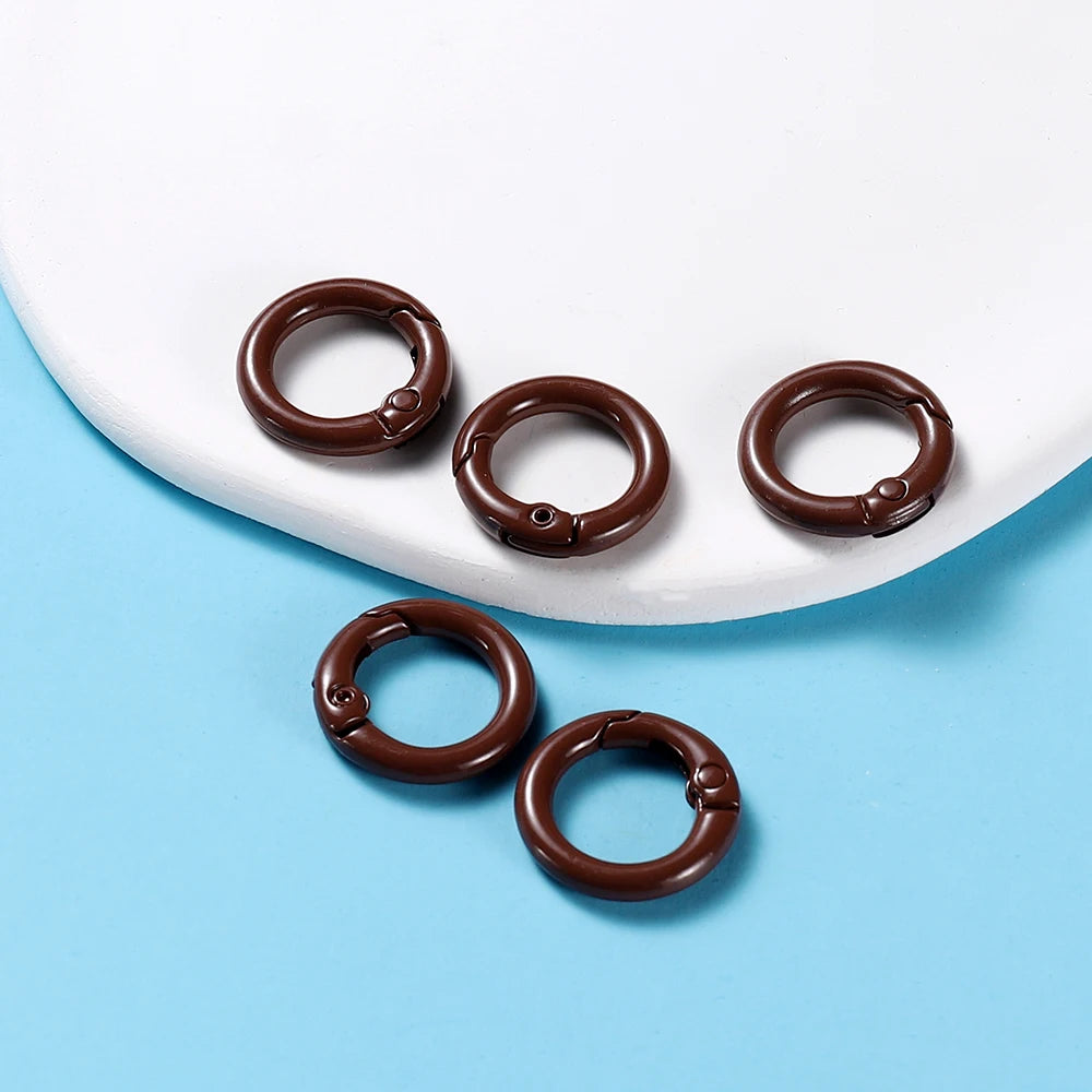 Ring Spring Clasp Openable Round Carabiner Keychain Clips Hook Dog Chain Jewelry Buckl close-up view