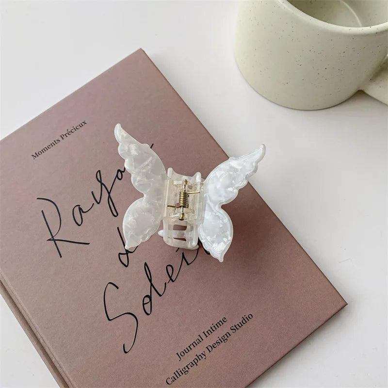 New Vintage Acetate Hair Claw Clip Sweet Butterfly Hair Clip Hairpin Barrettes Trendy close-up view