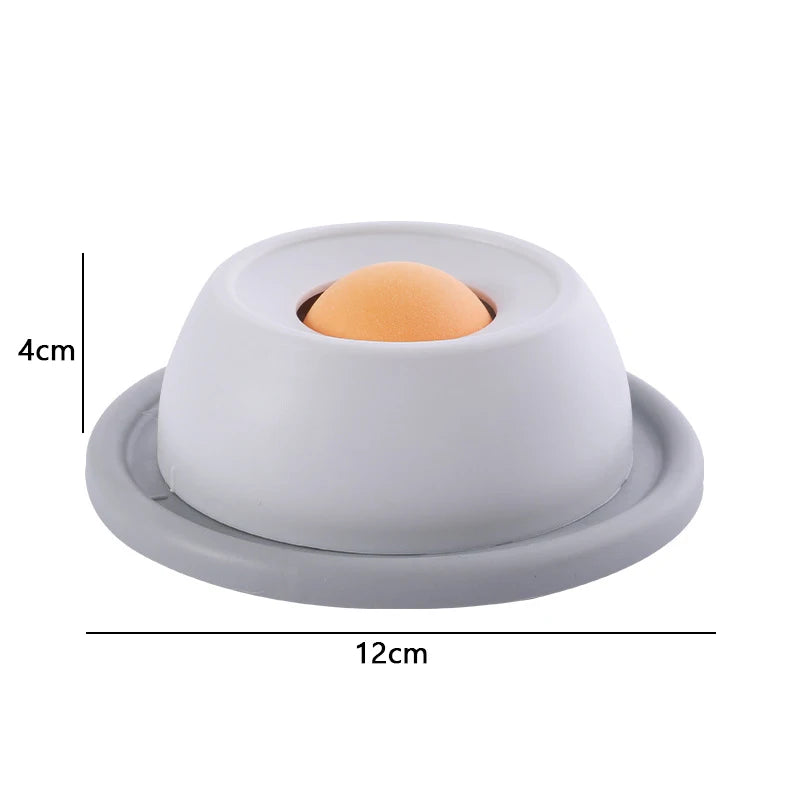 Interactive Pet Cat Licking Food Toys Anti-slip Pet Slow Feeder for Cats Funny Kitten close-up view