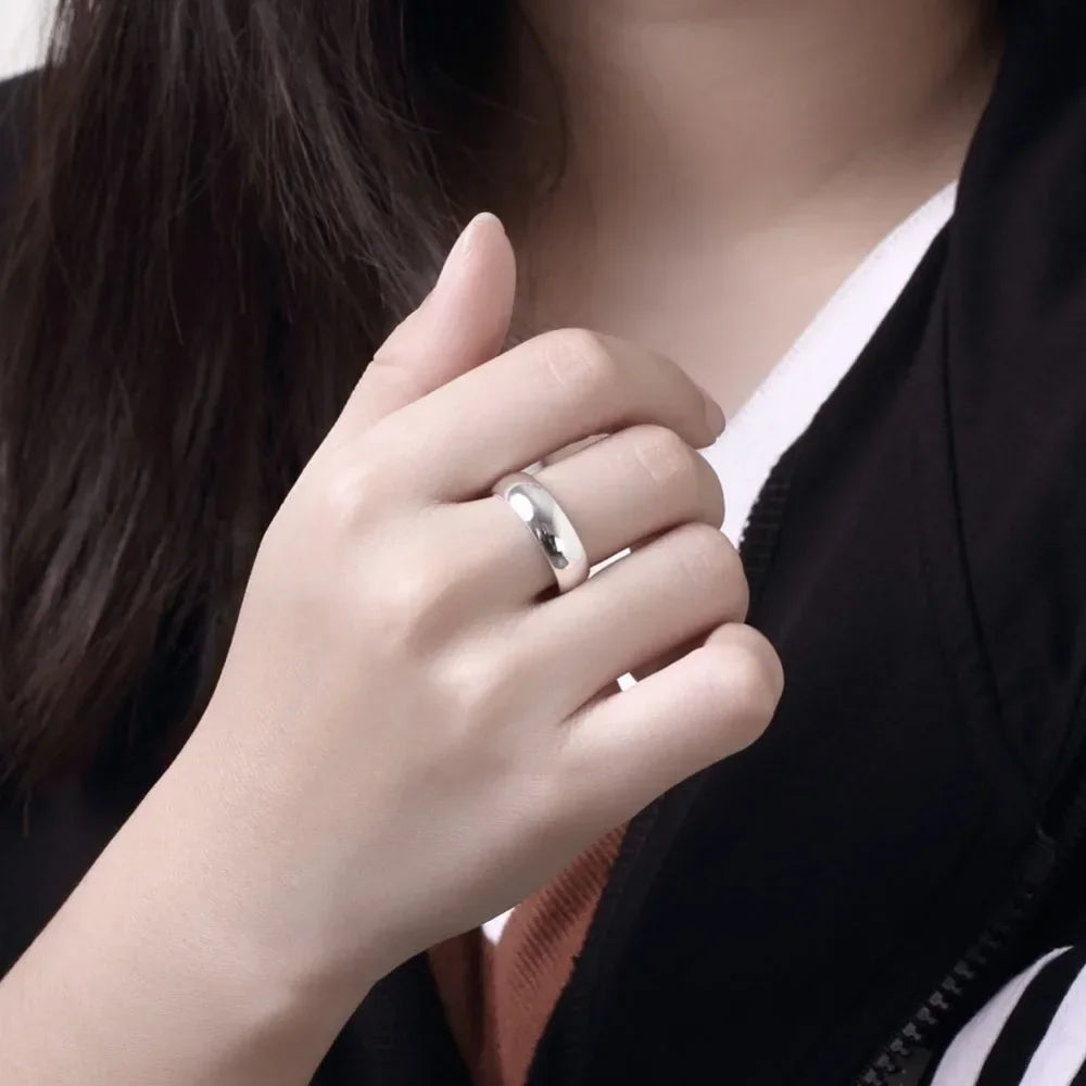 High Quality 925 Sterling Silver Ring Fashion Simple Smooth Round Ring Party Jewelry lifestyle view