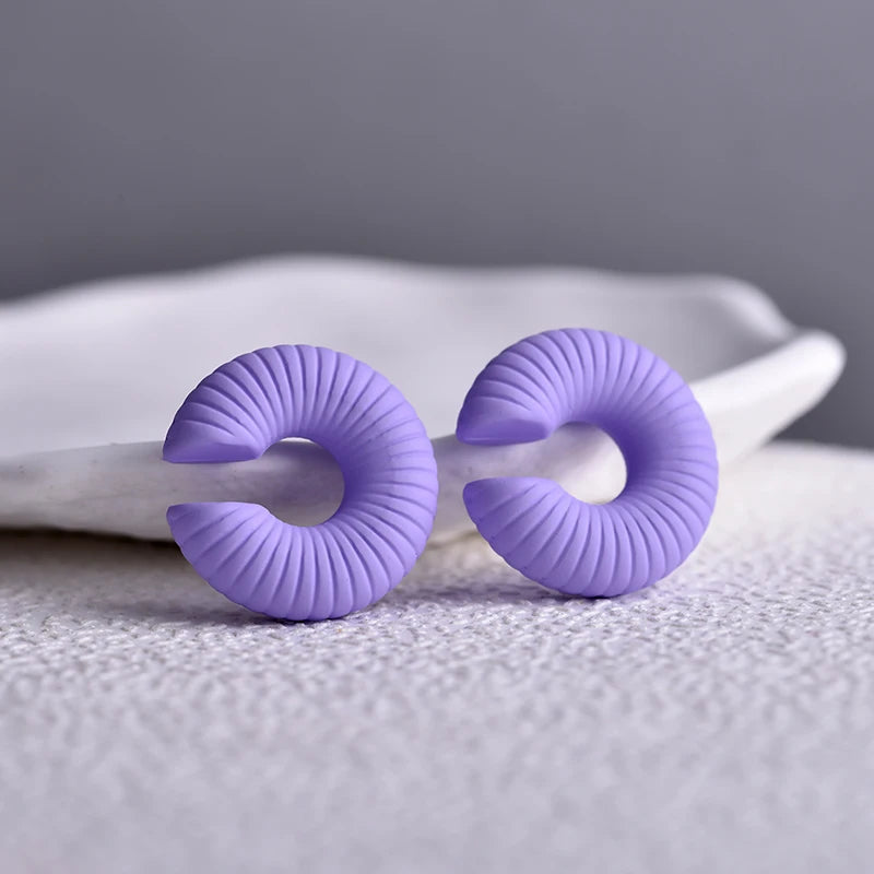 1 Pair Simple Round Circle Clip Earrings For Women C Shape Acrylic Red Blue Black Pin alternate view