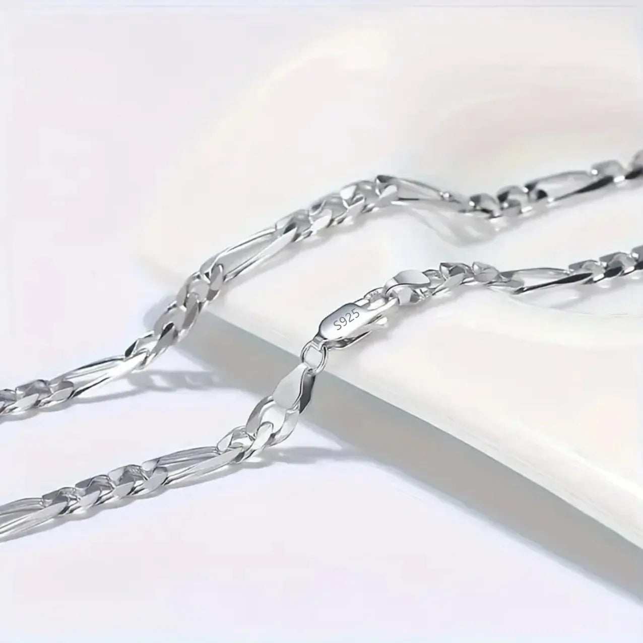 4mm 925 Sterling Silver Necklace Pressed flower Shining close-up view