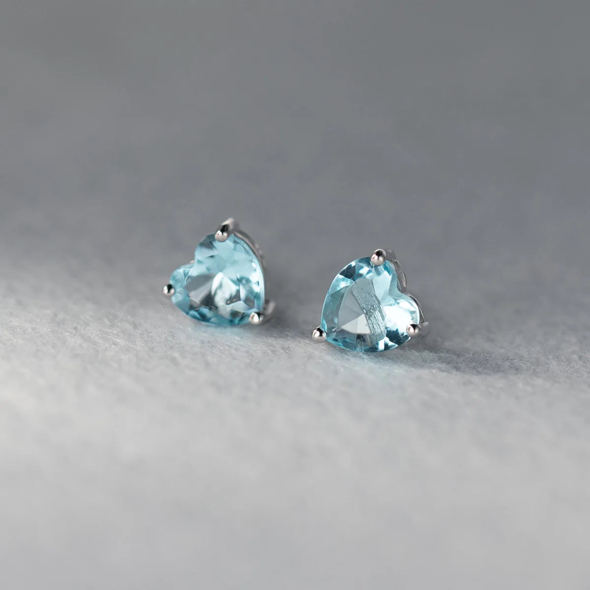 925 Sterling Silver Heart Zircon Piercing Stud Earrings Wedding Luxury Elegant Jewelr lifestyle view