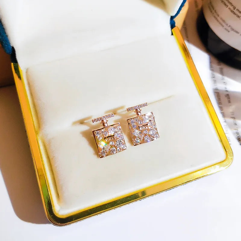 Delicate Design Perfume bottle Stud Earrings for Women Wedding Accessories Dazzling Zi close-up view