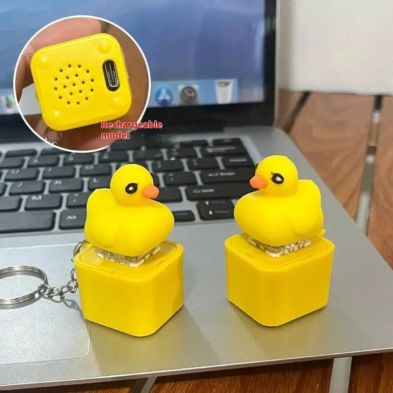 Funny Croaking Frog Keychain Rechargeable Frog Keyboard Fidget Clicker Frog /Pig Sound close-up view
