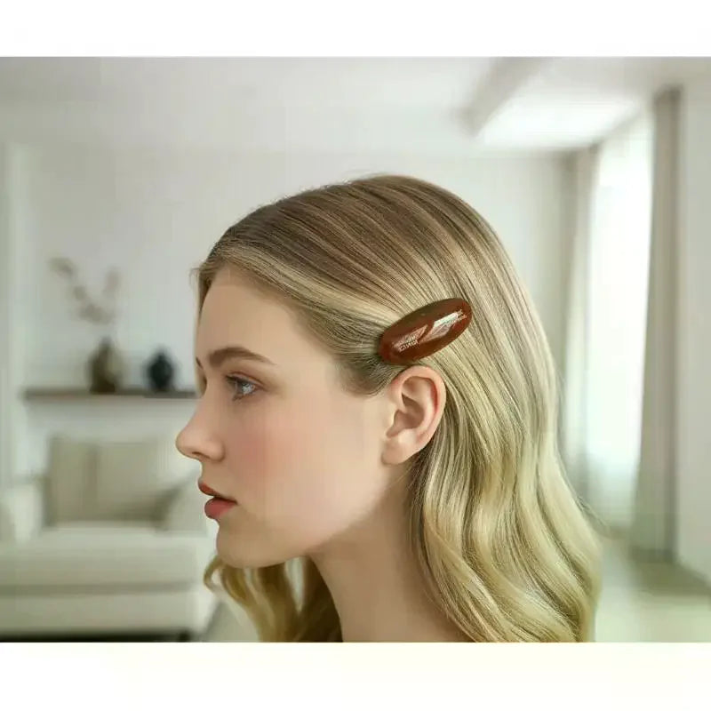 Elegant French Style Hair Clips for Women Simple Retro Oval Acetic Acid Barrettes Lig lifestyle view