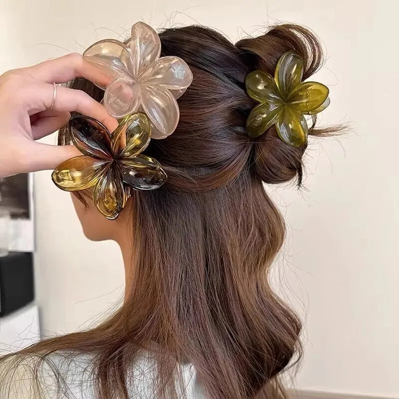 Korean Hawaiian Gradient Flower Hair Claw Clip For Women Girl Fashion Plastic Non Sli lifestyle view