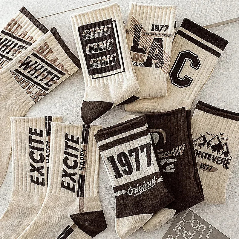 1/3/5/8 Pairs Retro American Men's Mid-rise Socks Women Ins-style Casual Sports Baske lifestyle view