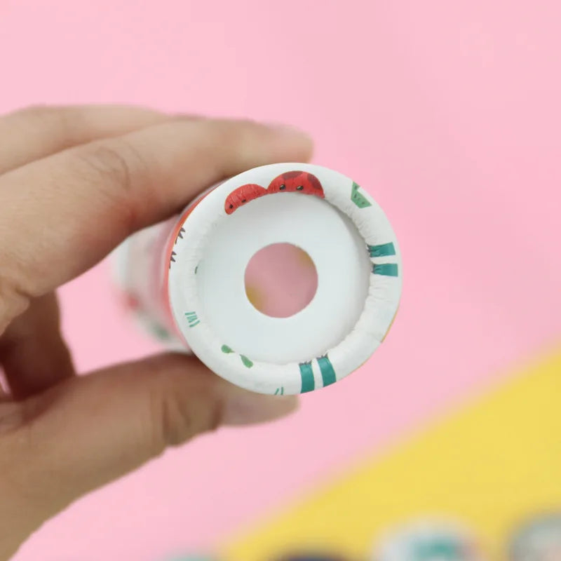 1pcs Kaleidoscope Classic Nostalgic Child Science Experiment Toys Parent-child Interac close-up view