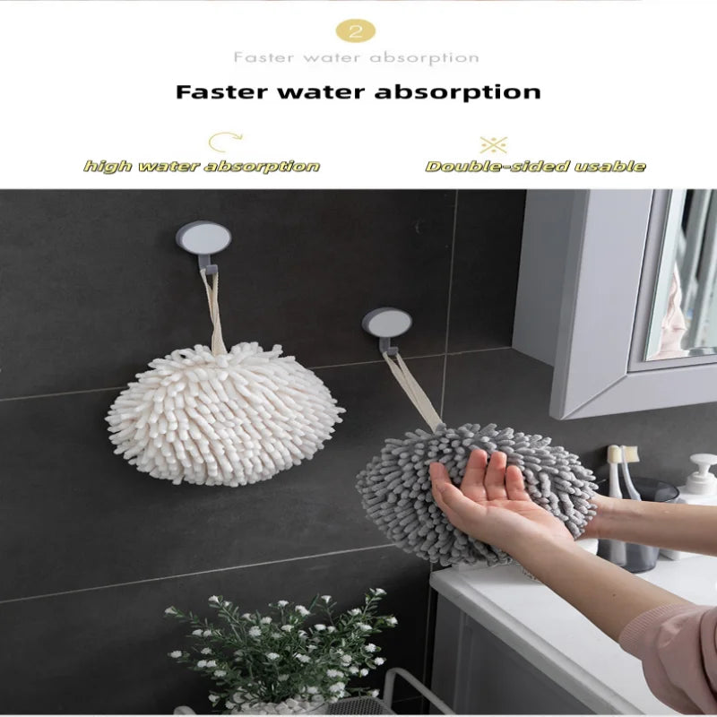 Tapestry-style wet wipes, kitchen and bathroom towel balls with hanging rings, quick-d close-up view
