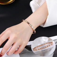 Roman Numerals Bracelet For Women Stainless Steel Jewelry Accessories Luxury Bracelet alternate view