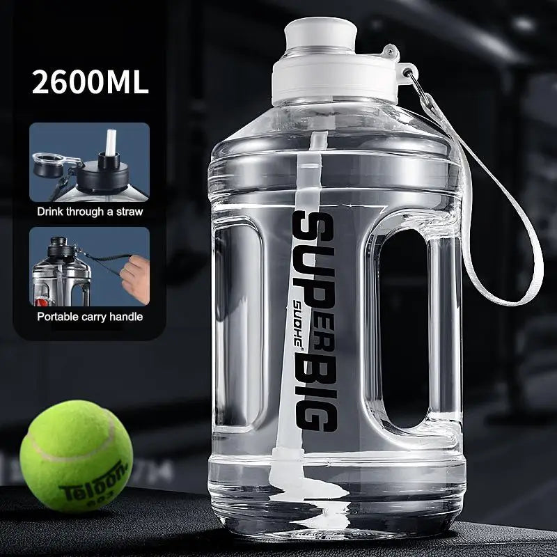 ^1Pc 1.6L/2.6L Large Capacity Sports Water Bottle With Straw Leakproof Plastic Drinki lifestyle view