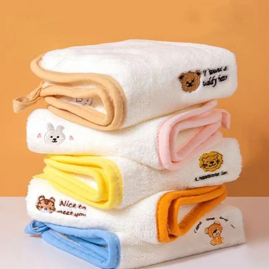 3-Pack/5-Pack Coral Velvet Cartoon Embroidered Small Square Towels, 25Cm*25Cm in Size, Can Be Used for Washing Face, Wiping Hands, and Are Absorbent and Quick-Drying