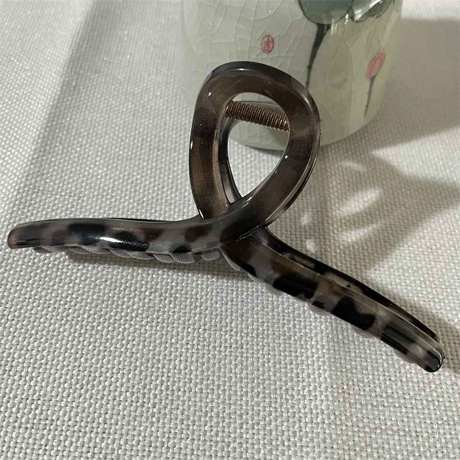 Vintage Leopard Print Hair Claw Clip Large Rectangular Secure Hold Hair Clip for Up additional angle