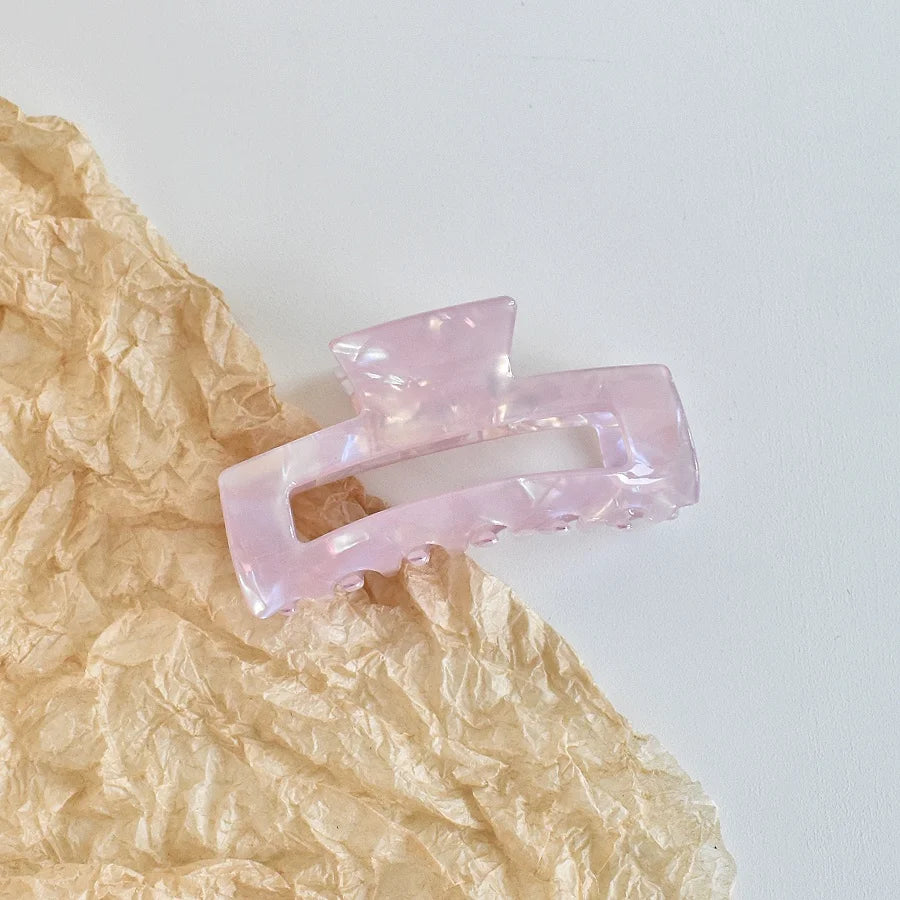 1 Set of Women's Acetic Acid Pearl Rectangular Hair Claw Suitable for All Kinds of Ha lifestyle view