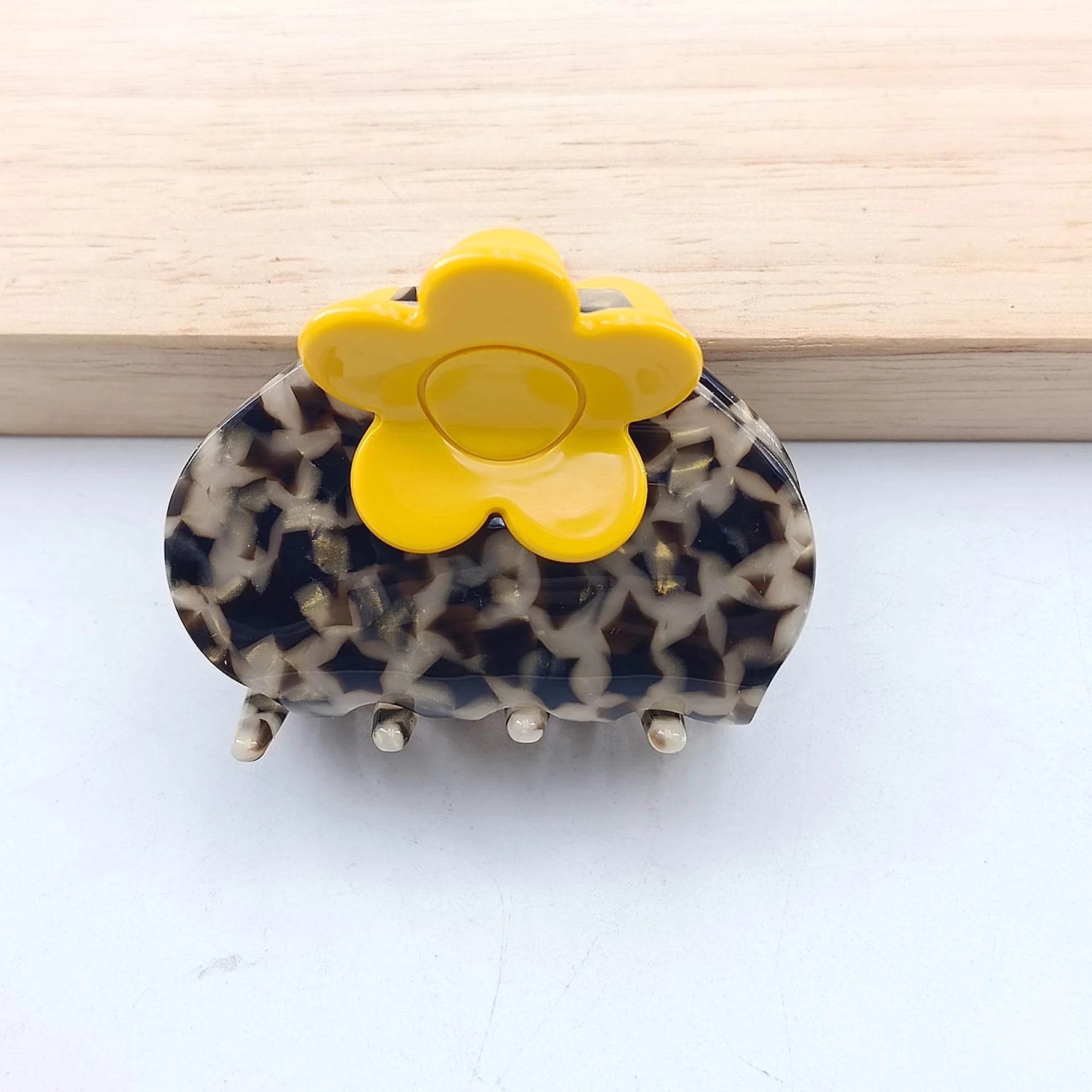 luxury Medium Acetate hair claw clip for women floral claw clip girl cute Leopard pri alternate view