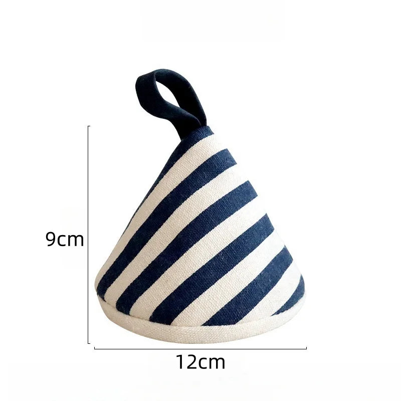 Triangle Pot Handle Cover | Non Slip Heat Insulation Glove for Pots and Pans lifestyle view