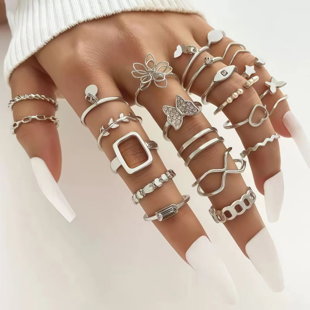 10/20/30/50/100Pieces Fashion Hollow-Out Rings Set For Women Mix Style Trendy Flowers close-up view