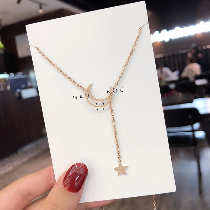 New Simple Moon Star Pendant Choker Necklace Simple Gold Color Alloy Charm Chain Collare detail view