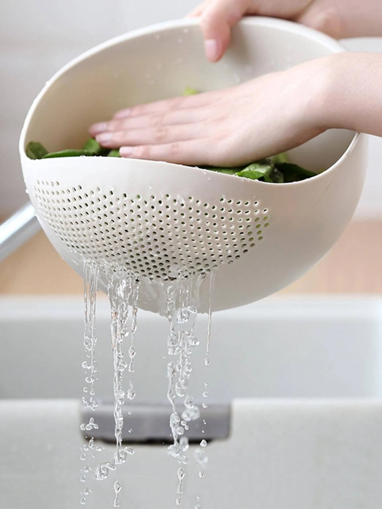 Basket Fruit Bowl Washing Drain Basket close-up view