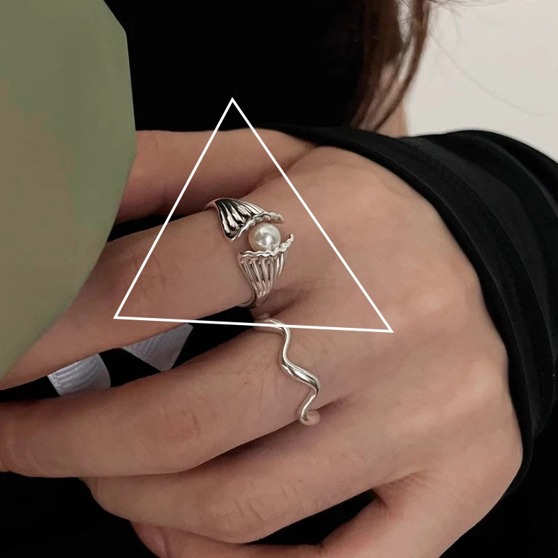 VENTFILLE 925 Sterling Silver Rings INS Fashion Hip Hop Vintage Couples Hollow Lines lifestyle view