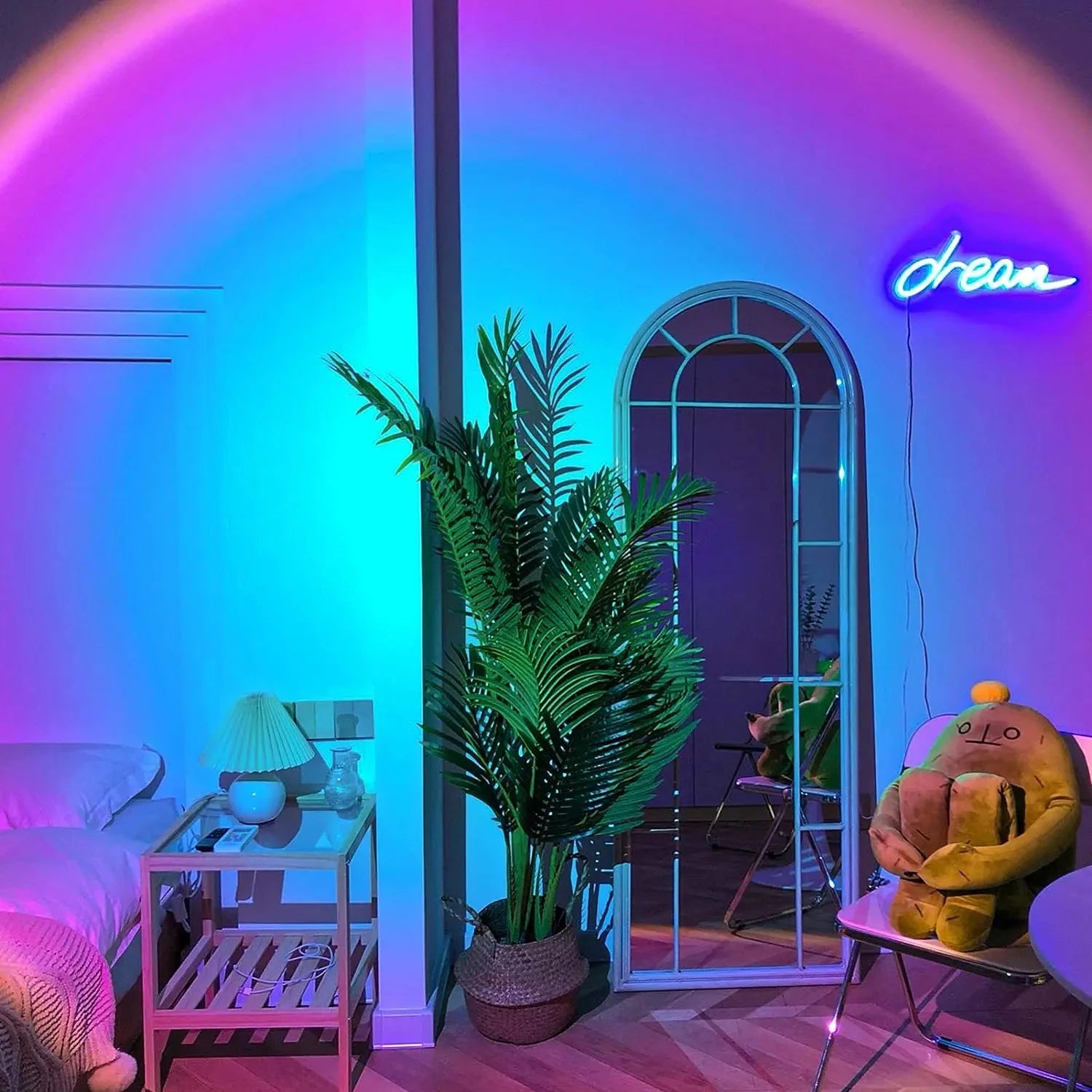 USB Room Photo Atmosphere Light | Cozy USB-Powered LED Decorative Lamp alternate view