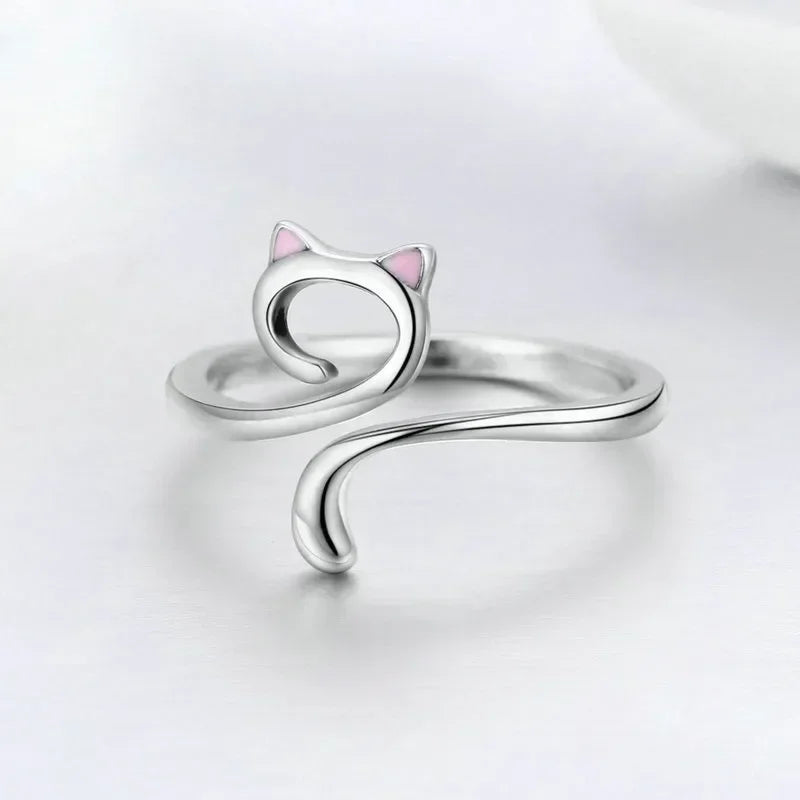 Adjustable Crochet Tension Cute Cat Ring, Beginner Knitting Crochet Hook Ring, Yarn Guid detail view