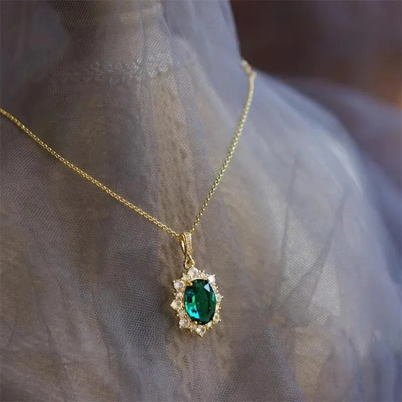 Huitan Sunflower Design Pendant Necklace with Green Cubic Zirconia Luxury Trendy Wome alternate view