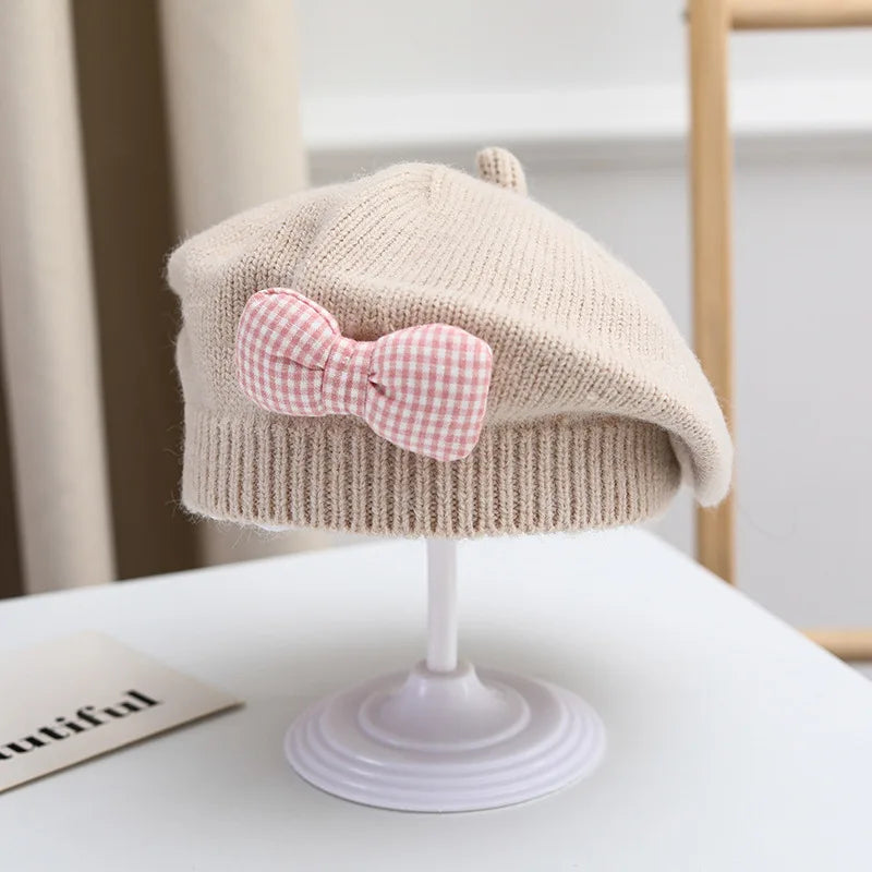 Winter Baby Girl Knitted Beret Hat | Cute Princess Bow Beanie for Toddlers 1-4Y close-up view