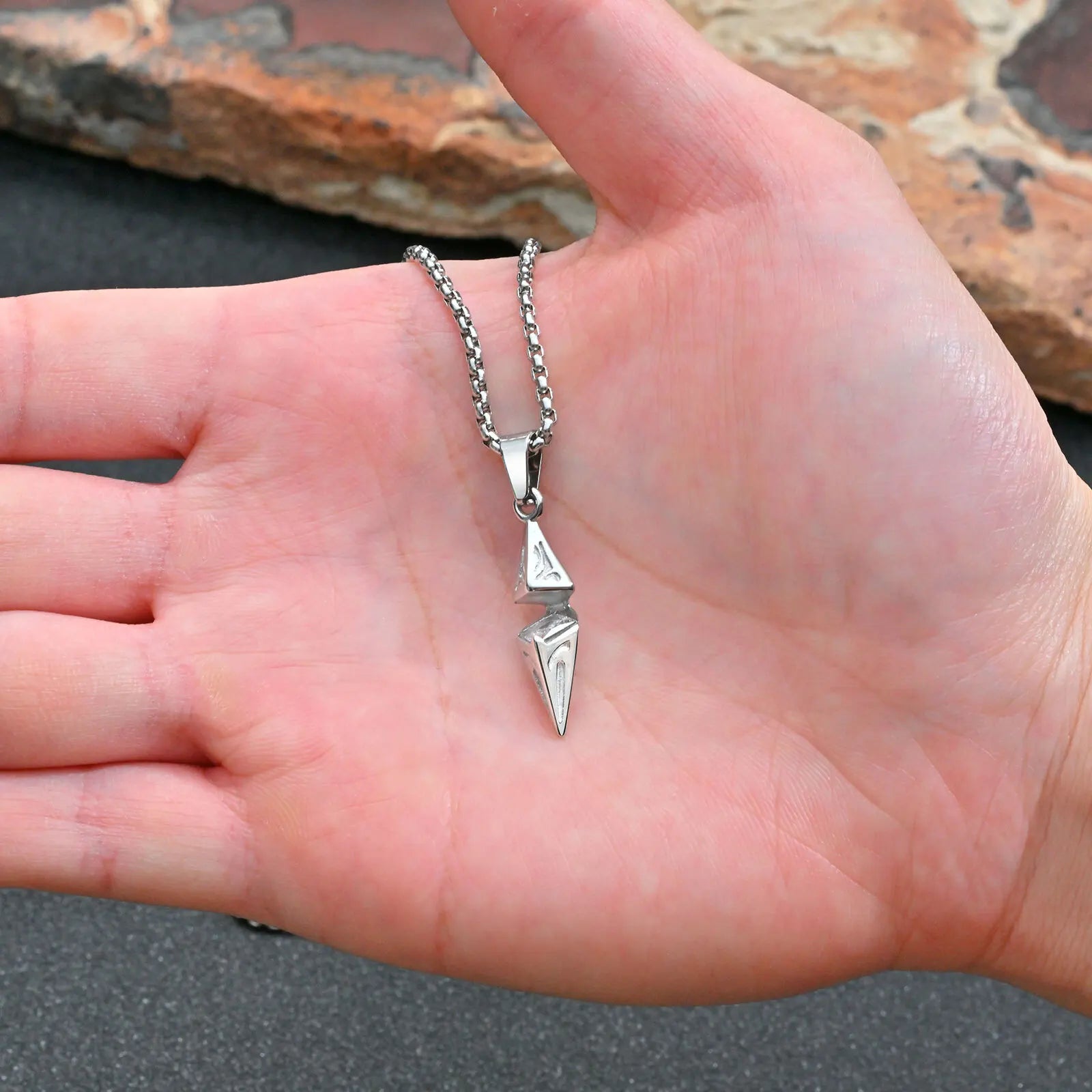 VNOX White Blue Zircon Rhombus Pendant Necklace, Stainless Steel Hypoallergenic Jewelry for Men, Valentine's Birthday Party Gift