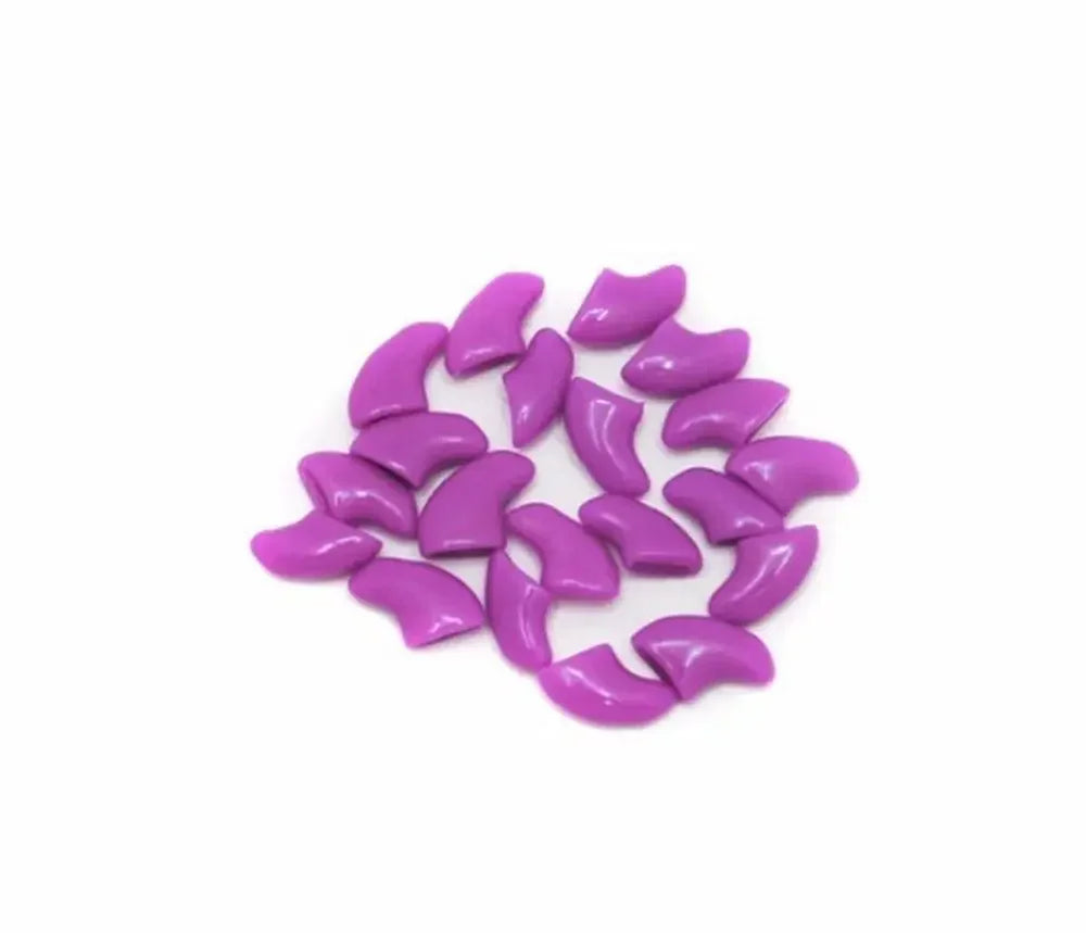 Lovely 20pcs Silicone Soft Cat Nail Caps Cat Nail Covers Pet Claw Paws Caps Adhesive lifestyle view