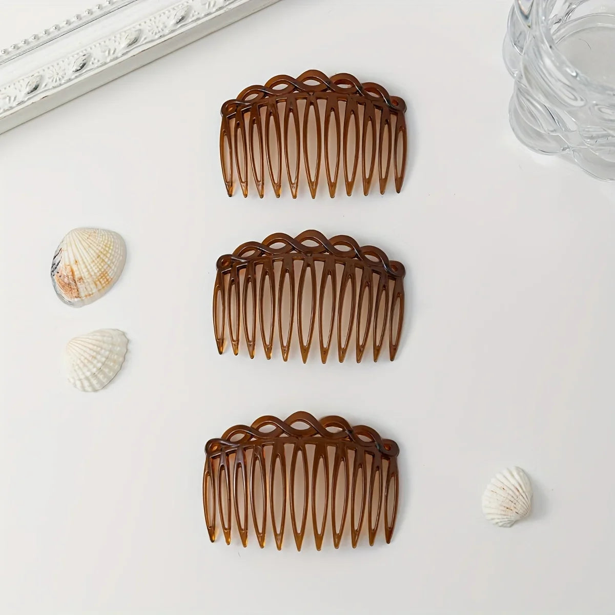 Teeth Plastic Hair Side Comb Vintage Twist Comb French Style Hair Clip Comb Hair Accesso detail view