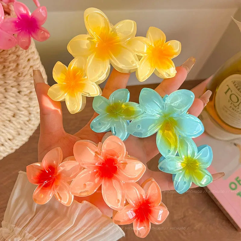 1/2pcs Fashion Gradient Egg Flower Hair Claws Clip For Women Sweet Acrylic Girls Hair lifestyle view