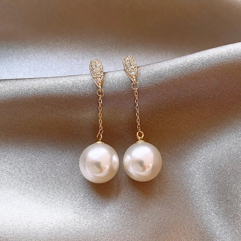 Elegant Drop Pearl Tassel Earrings | Fashion Jewelry for Women detail view