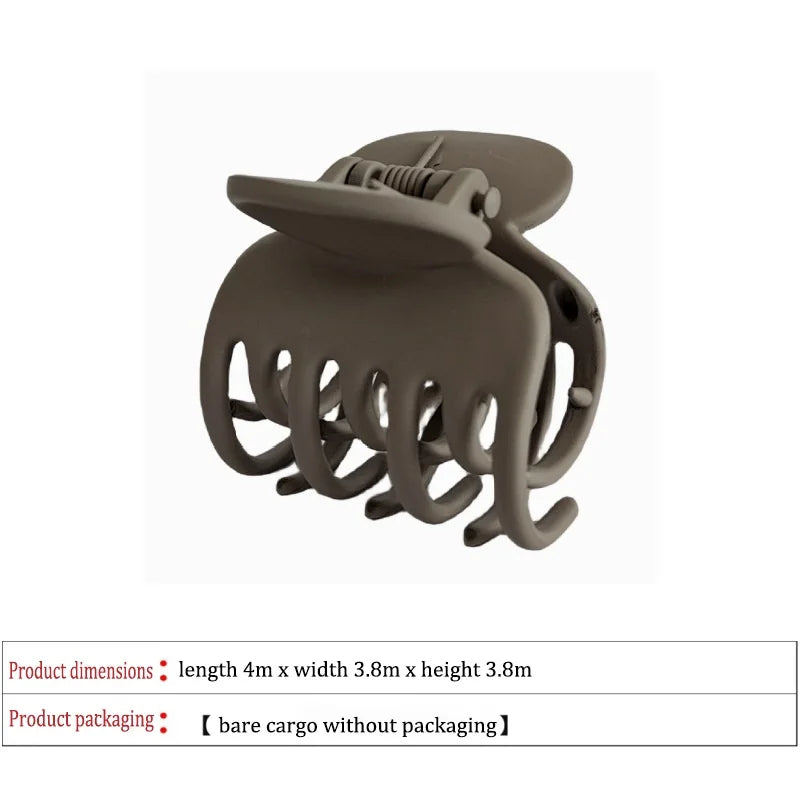 Banana for Hair Clip Barrette Buckle for Hair Small Hairpins for A Woman Hair Clamps L close-up view