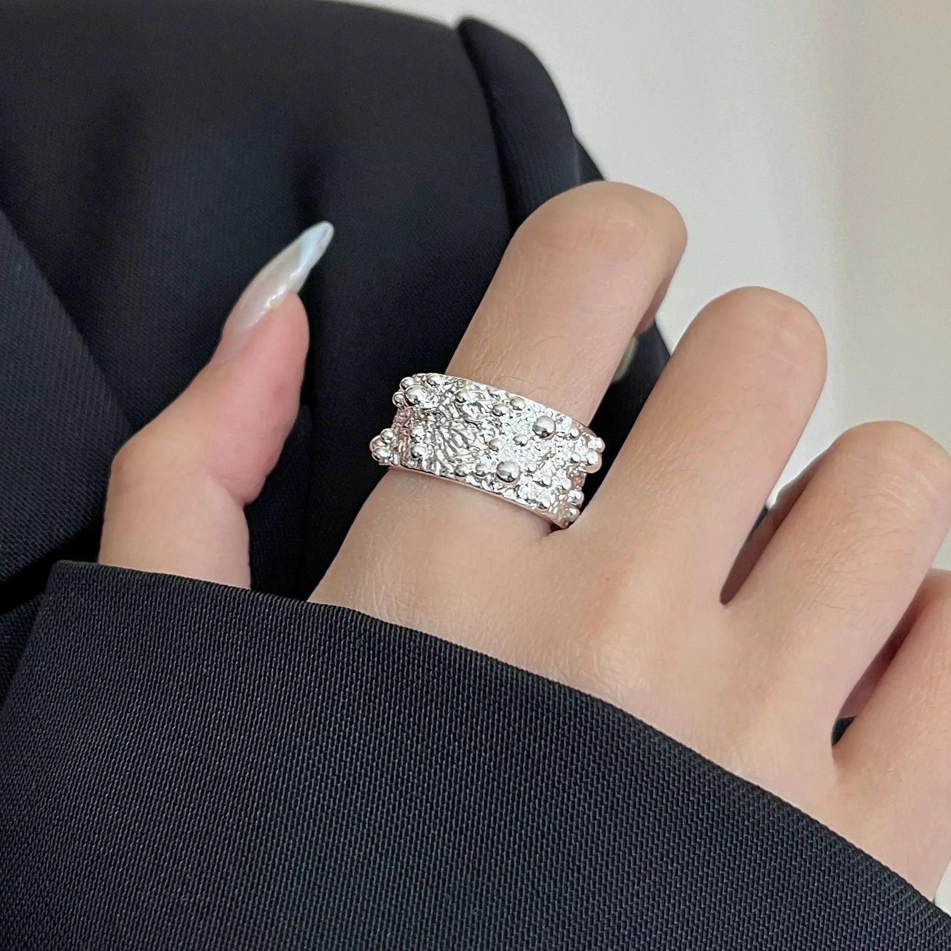 925er Sterling Silber Mattierter Geometrie-Ring | Texturierter breiter Bandring für Frauen