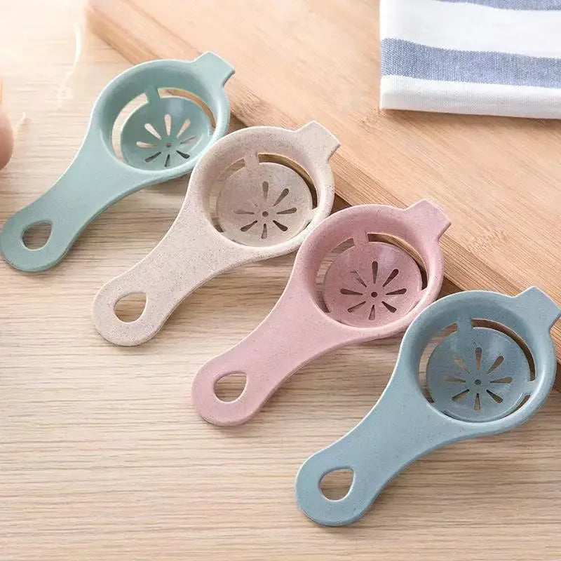 Wheat Straw Egg Separator | Easy Yolk White Kitchen Tool detail view