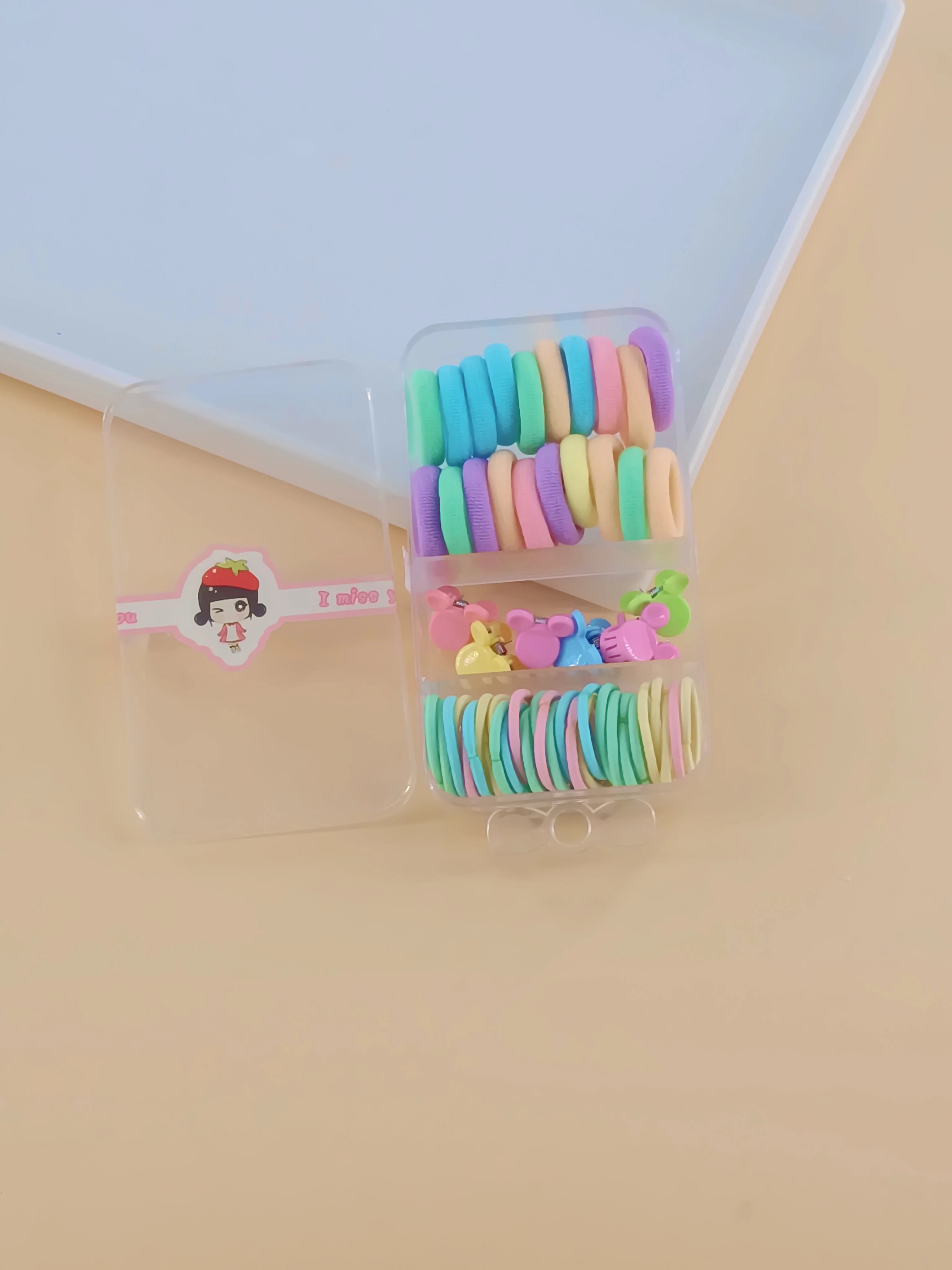 A large quantity of children's cute hair accessory set. Children's hair accessory combination set