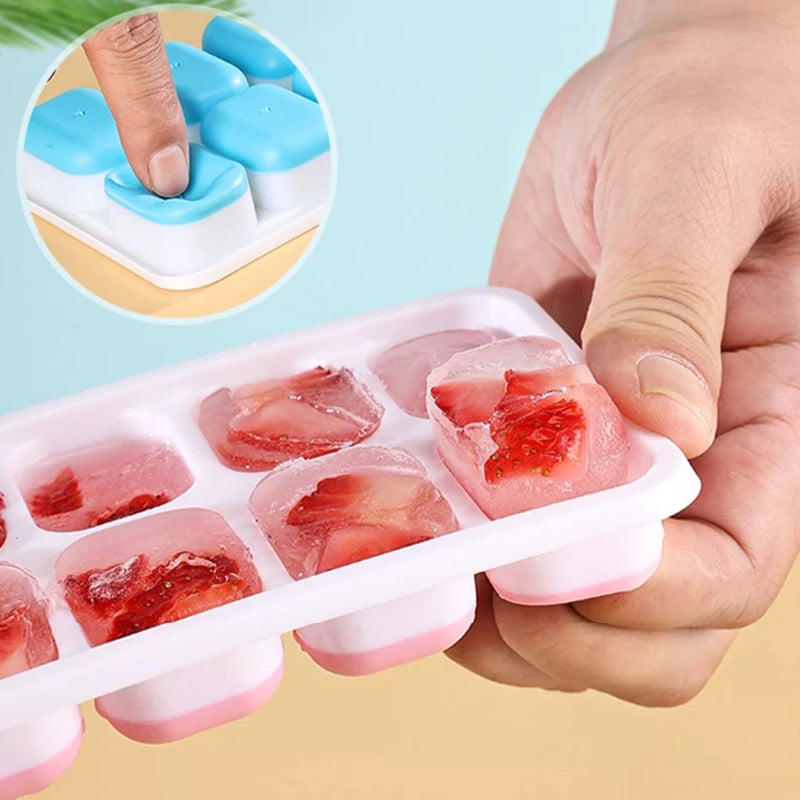 Ice Cube Tray Silicone Mold with Cover Square 14-cube Easy Release Ice Cube Molds Summ close-up view