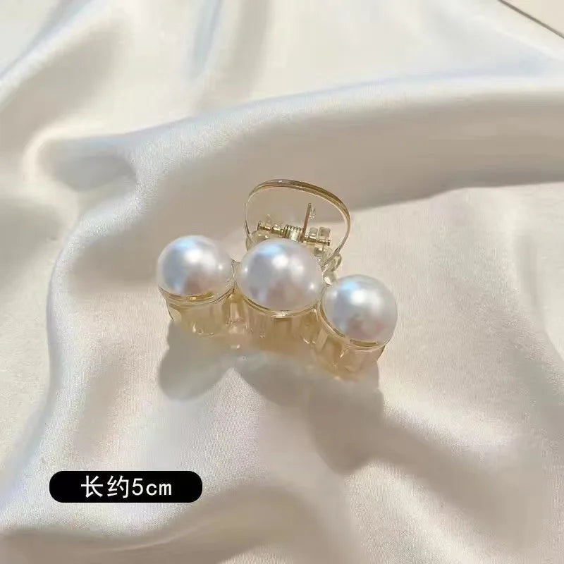 Simulated Pearl Hair Claws for Women Korean Acrylic Hair Clips Girls Large Size Barre lifestyle view