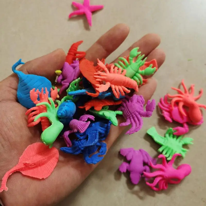 30PCS Growing in Water Bulk Swell Sea Creature Various Kinds Mixed Expansion Toy Color close-up view