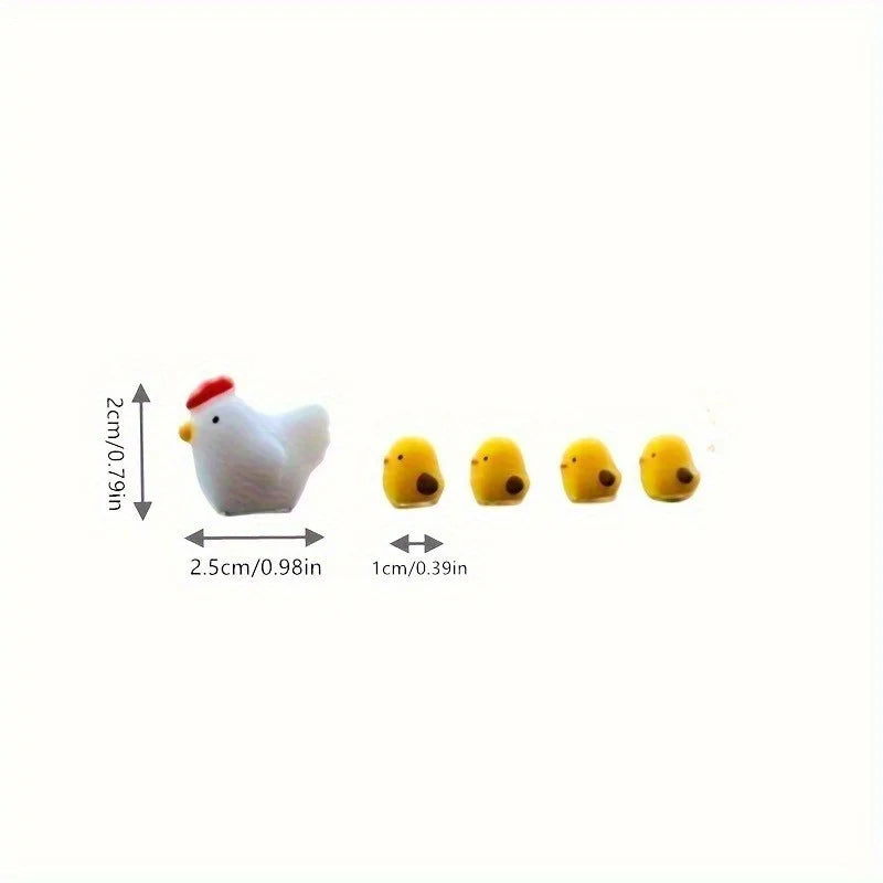 5 pieces of car accessories, cute cartoon chicken statues, car center console accessor close-up view