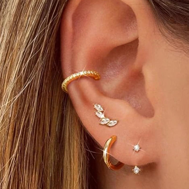 4Pcs Crystal Huggie Hoop Earring Set For Women Fashion Cartilage Piercing Earrings Helix detail view