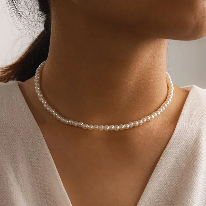 Imitation Pearl Necklace Adjustable Elegant Irregular Beads New Trend Date Wedding Party detail view