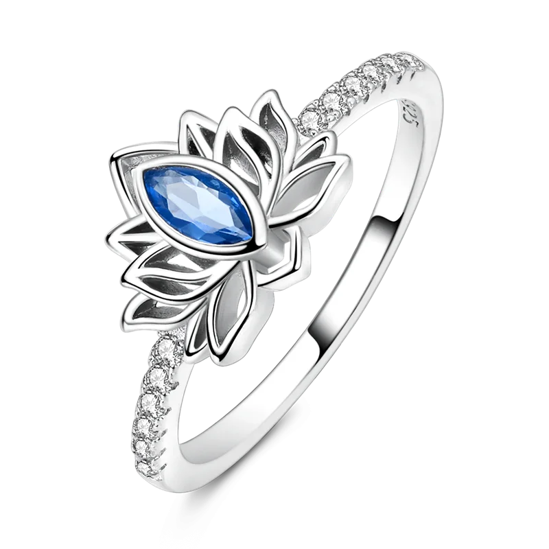 Daisy 925 Sterling Silver Wedding Ring | Sparkling Zircon Engagement Jewelry close-up view