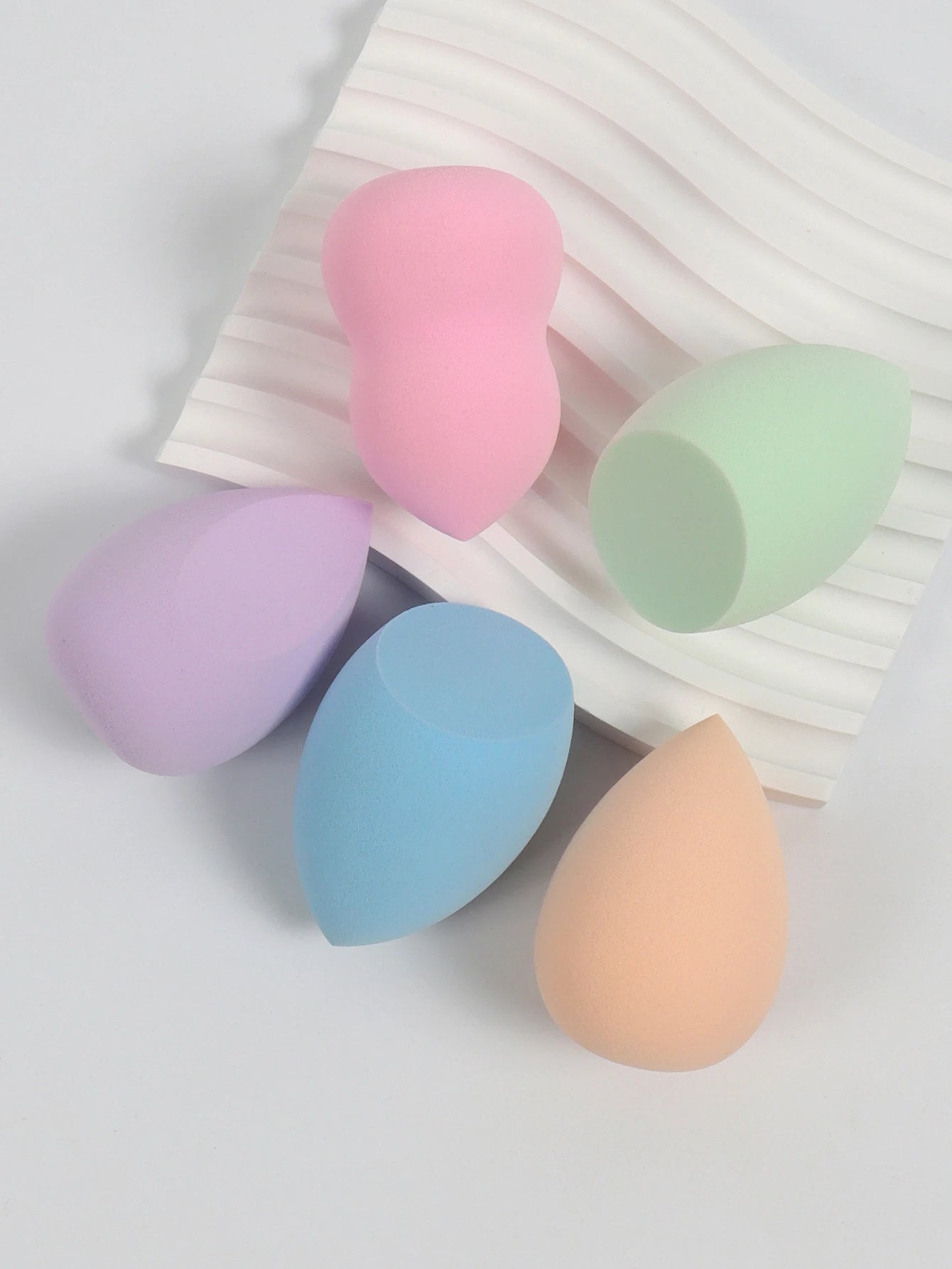 Make-Up Eggs 3-5-10-15-20-30-50 Pack, Color and Shape Random Foundation Beauty Sponge Bl detail view