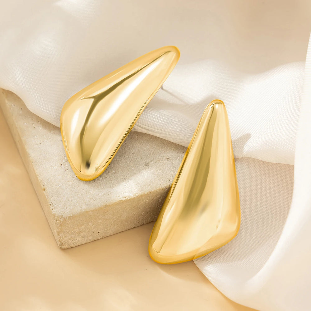 Ingemark Vintage Smooth Metal Triangle Stud Earrings Women Trend Goth Geometric Pierc lifestyle view
