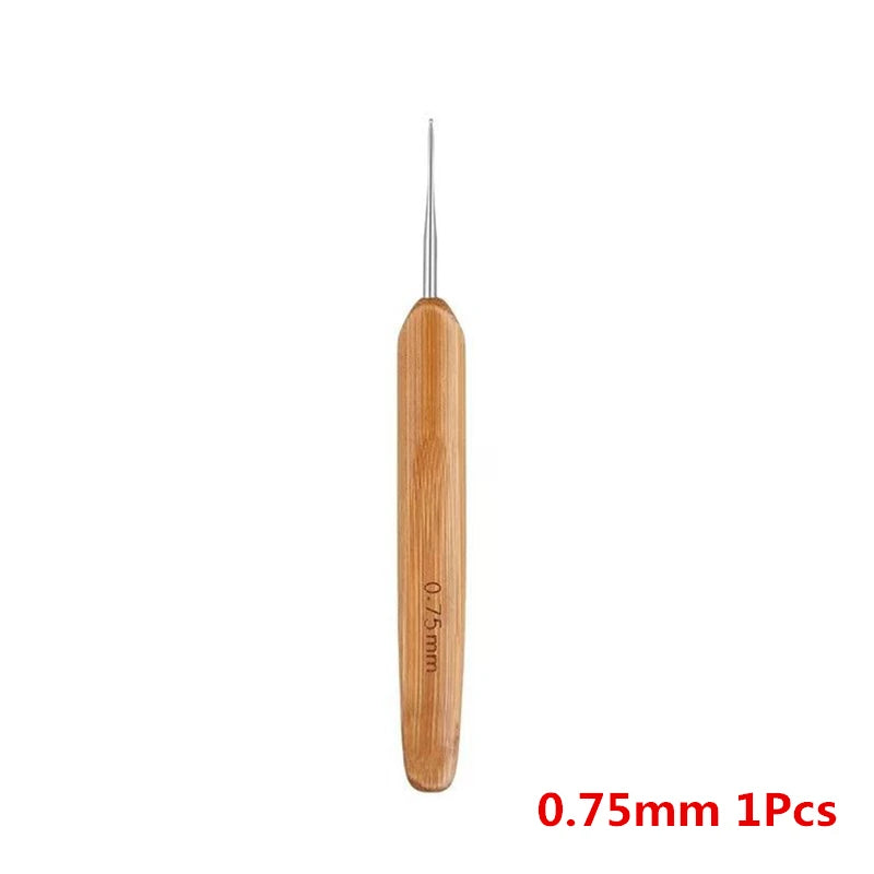 1Pc 0.5mm/0.75mm Dreadlock Crochet Hook Wood Crochet Needles Hair Dreadlocks Tool for alternate view