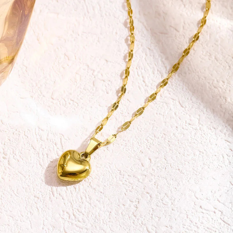 Charm Love Heart Pendant Necklace for Women Gold Color Fashion Lip Chain Simple Metal Ch detail view
