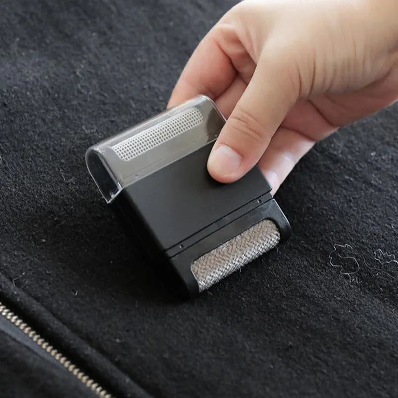 Portable Hair Remover Brush for Mini Lint & more close-up view